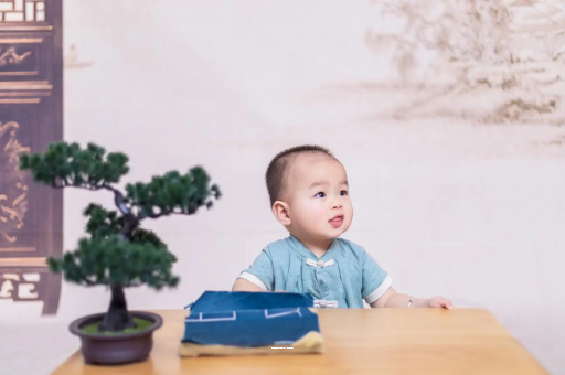 供卵试管代怀生子费用宝宝腿纹不对称怎么办